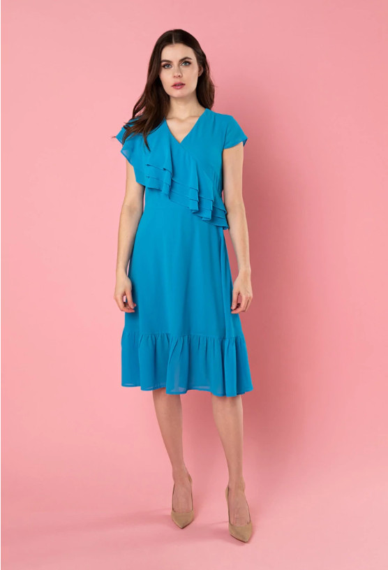 Sukienka na komunię dla mamy – czym się kierować przed zakupem?